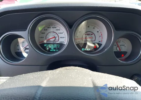 2011 Dodge Challenger Srt8 from USA, damaged, VIN 2B3CJ7DJ9BH589524